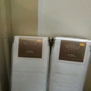 grand resort collection Bedding - Sets of 2 king size pillowcases grand resort collection Bedding - Sets of 2 king size pillowcases